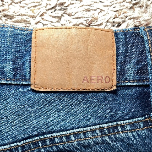 Aeropostale High Waisted Denim Distressed Mom Jean Shorts Size 10 - Picture 4 of 10